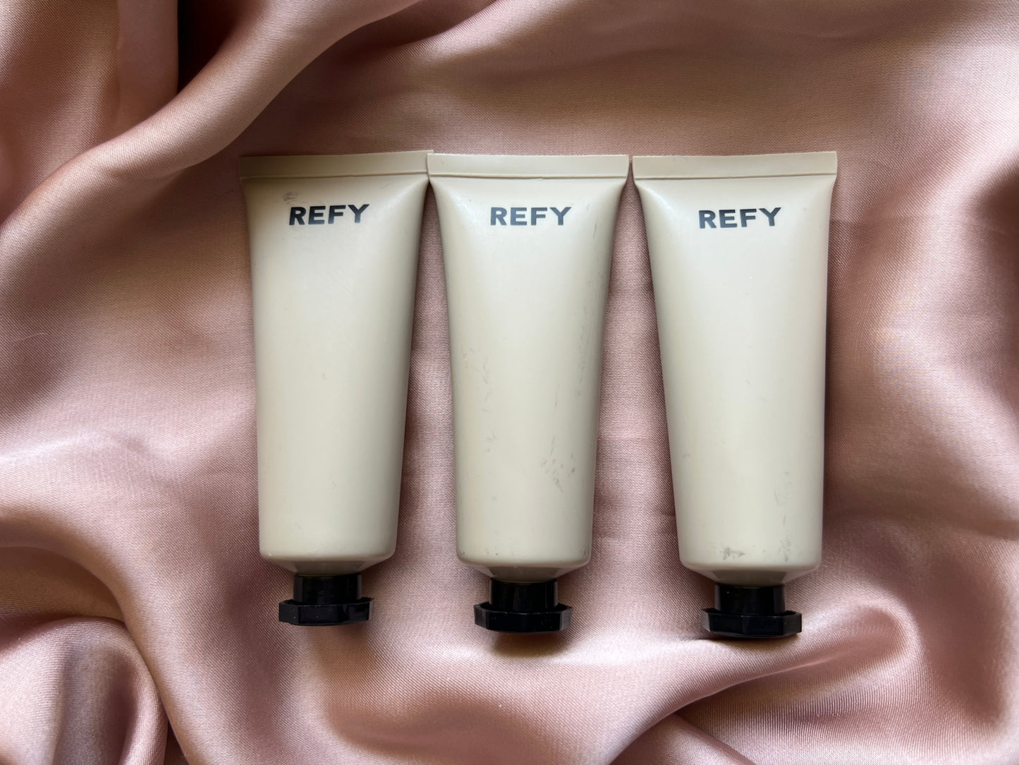 Sephora Favorites
Gleamy Dreamy Makeup Value Set ( Sold seperately )