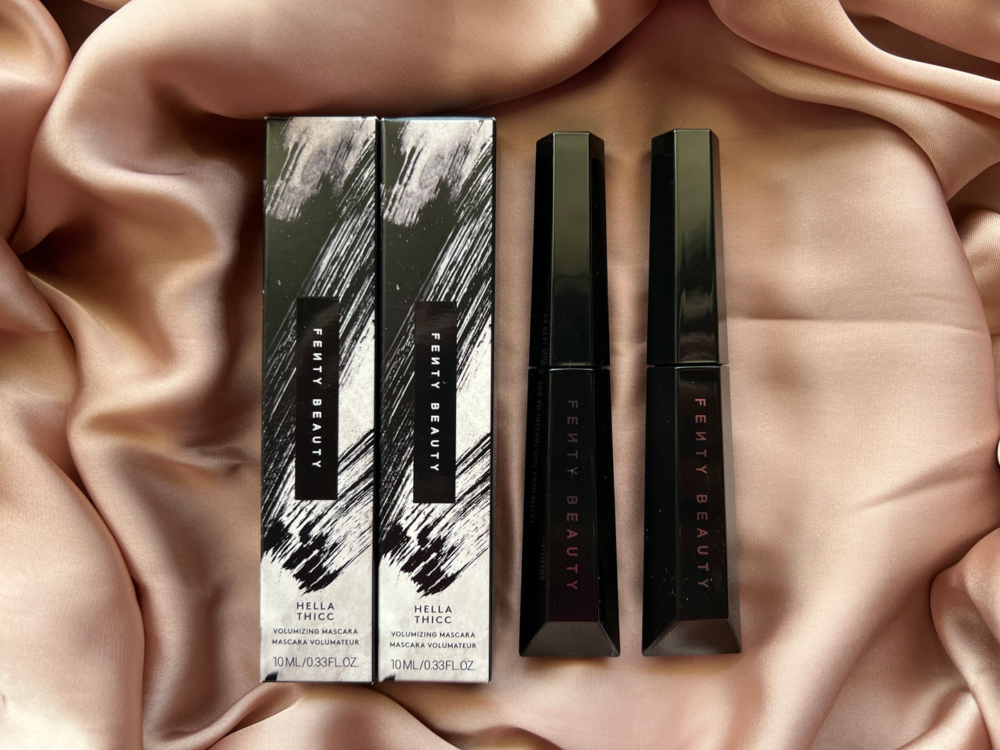 Fenty Beauty by Rihanna
Hella Thicc Volumizing Mascara