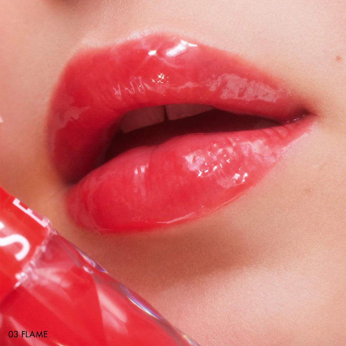 SEPHORA COLLECTION
Outrageous Plump Hydrating Lip Gloss