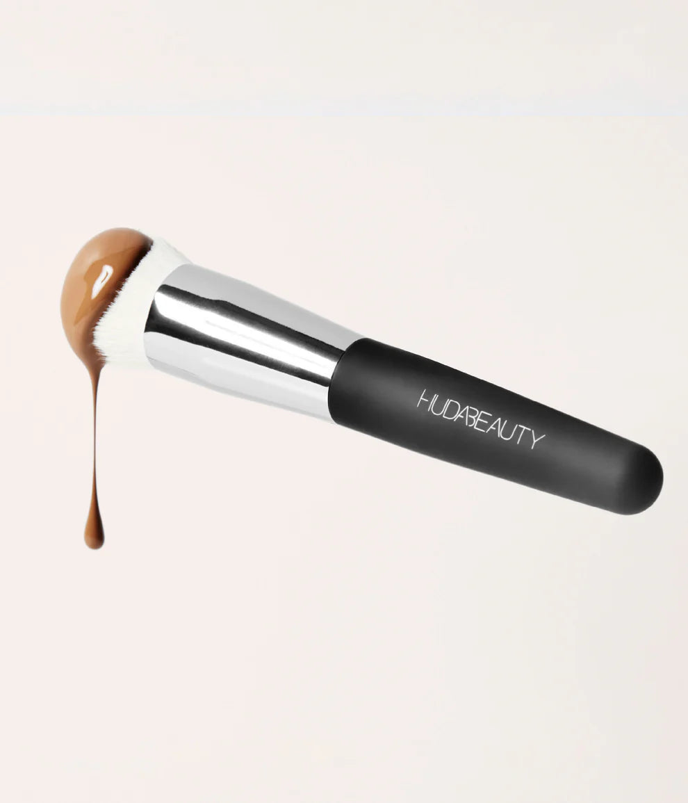 HUDA BEAUTY MINI EASY BLUR BASE BRUSH