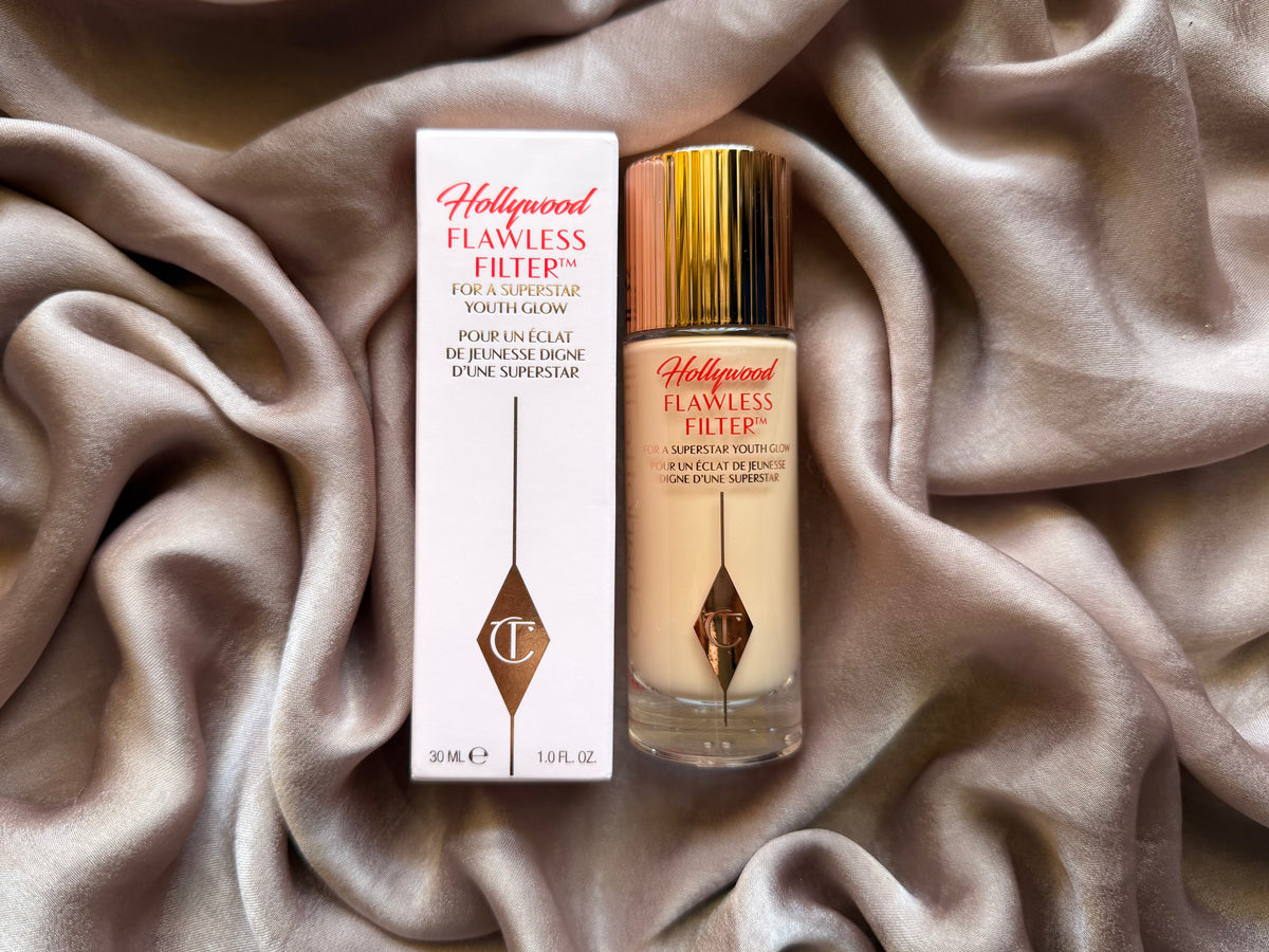 Charlotte Tilbury 
Hollywood Flawless Filter