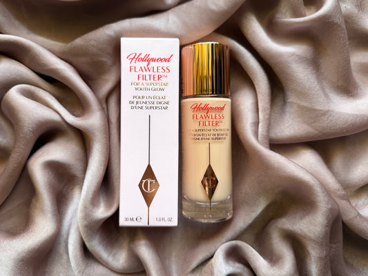 Charlotte Tilbury 
Hollywood Flawless Filter