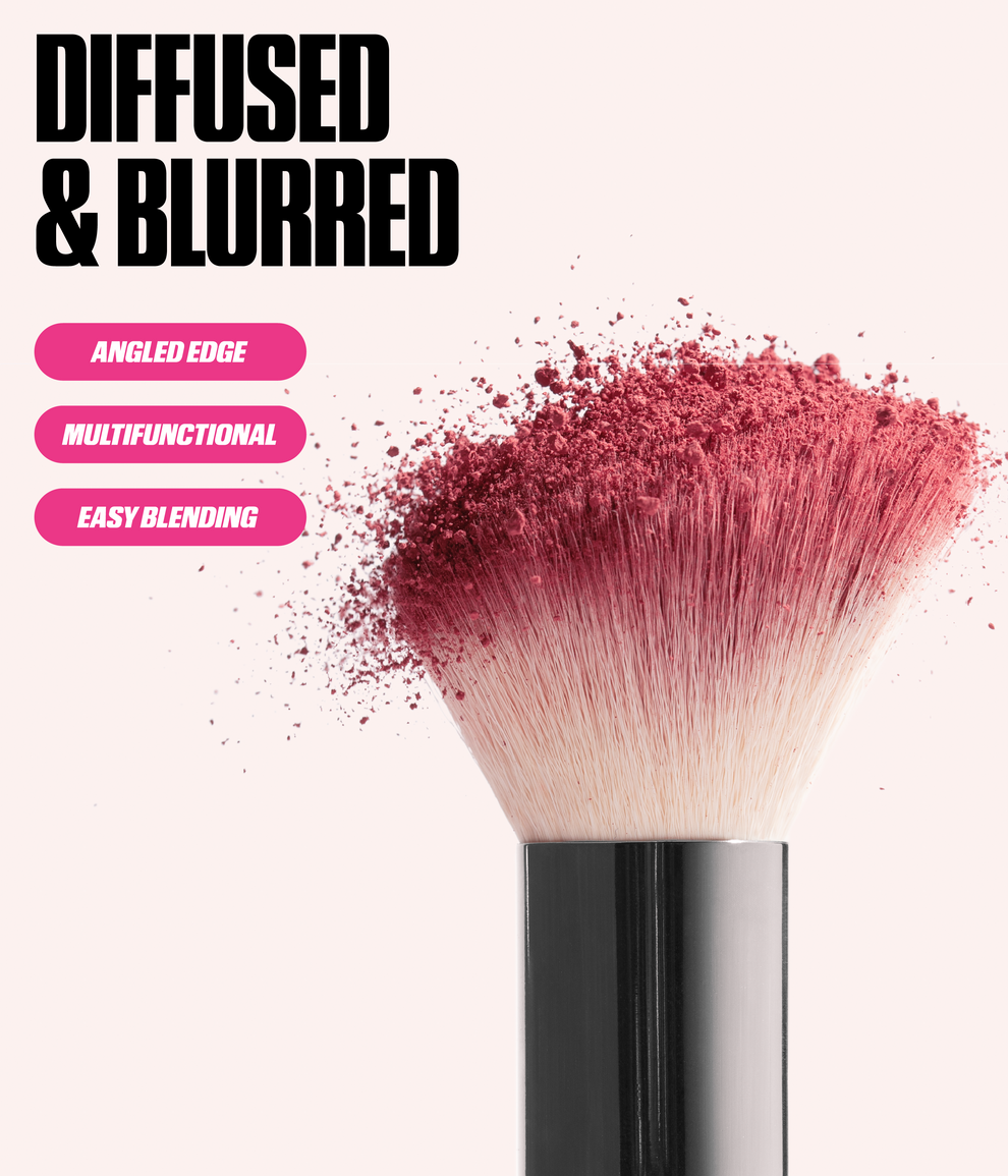 HUDA BEAUTY DIFFUSING CHEEK BRUSH
