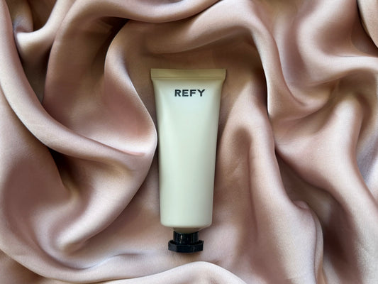 REFY 
Gloss Highlighter