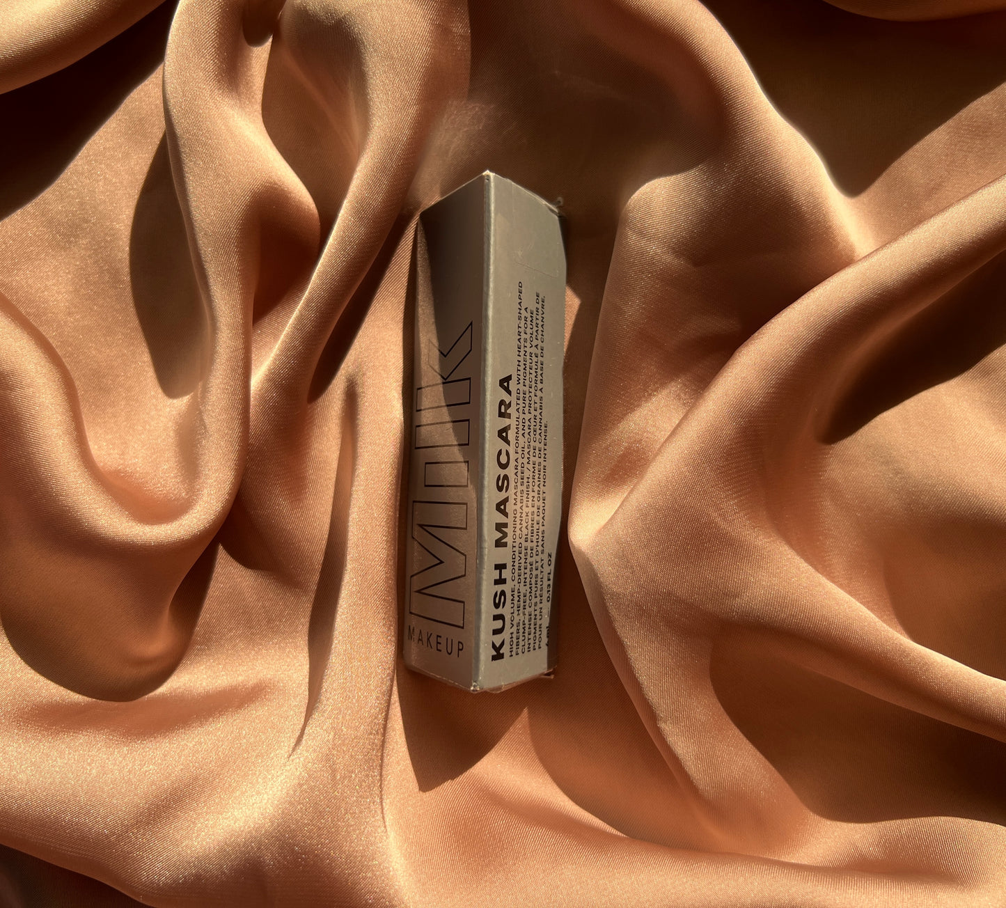 MILK MAKEUP 
KUSH High Volumizing Mascara