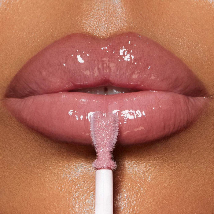 Charlotte Tilbury 
Collagen Lip Bath Gloss
