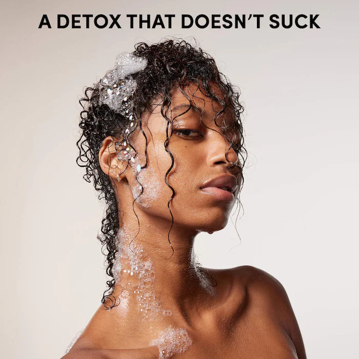 OUAI 
Detox Clarifying Shampoo with Apple Cider Vinegar