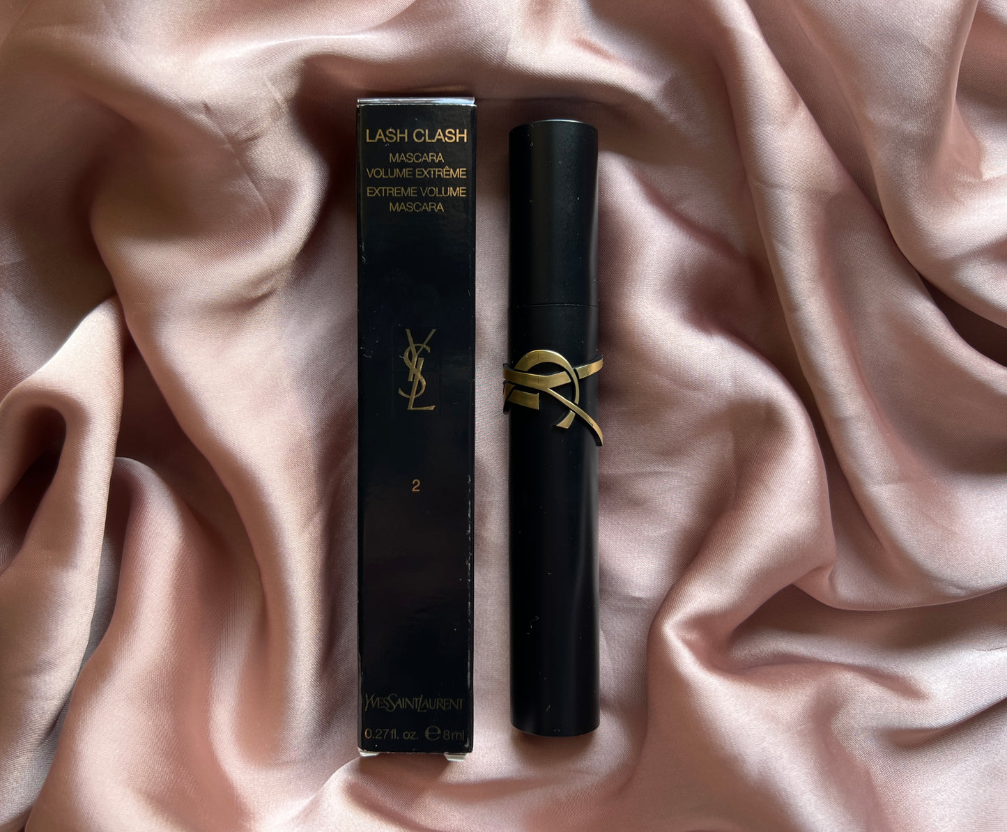 Yves Saint Laurent 
Lash Clash Extreme Volume Mascara