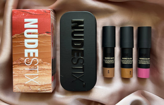 NUDESTIX
Mini NUDIES Roses 'N Honey Nudes 3pc Kit ( sold seperatly)