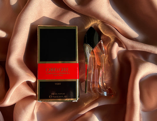 Carolina Herrera 
Very Good Girl Eau de Parfum with Rose & Vanilla