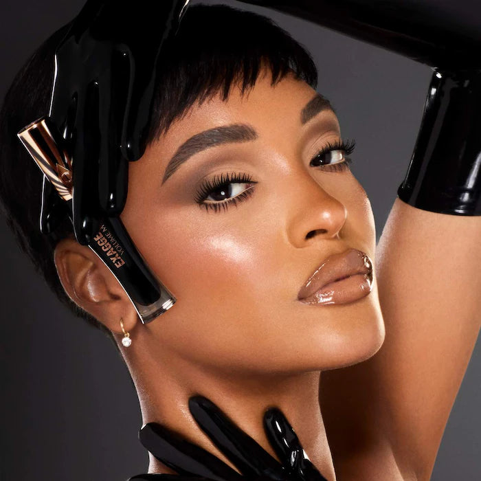 Charlotte Tilbury 
Exagger-eyes Volumizing and Curling Mascara