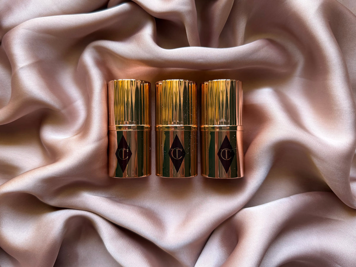 Charlotte Tilbury 
Mini Unreal Blush + Glow Trio