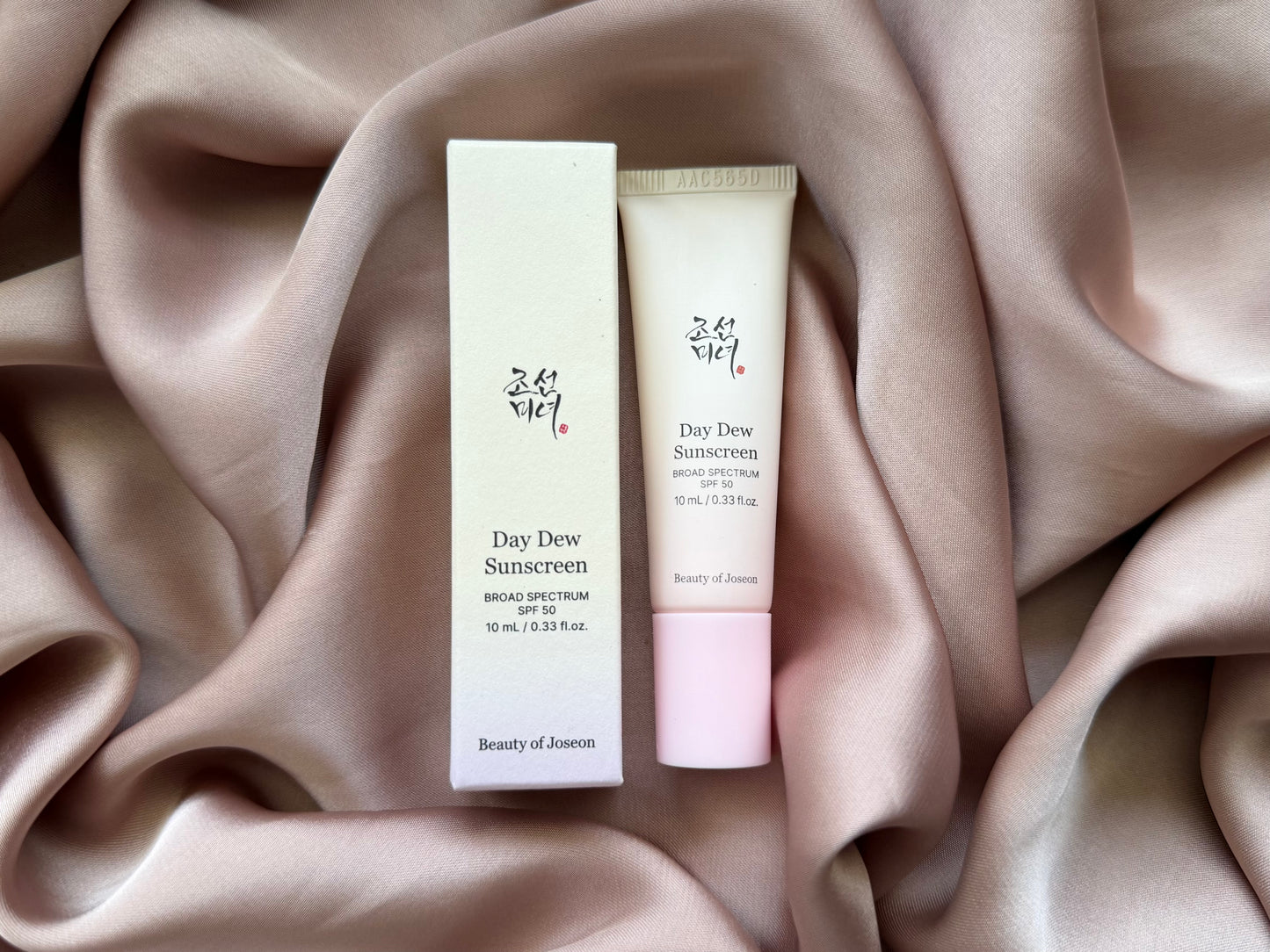 Beauty of Joseon 
Day Dew Sunscreen Lightweight SPF 50