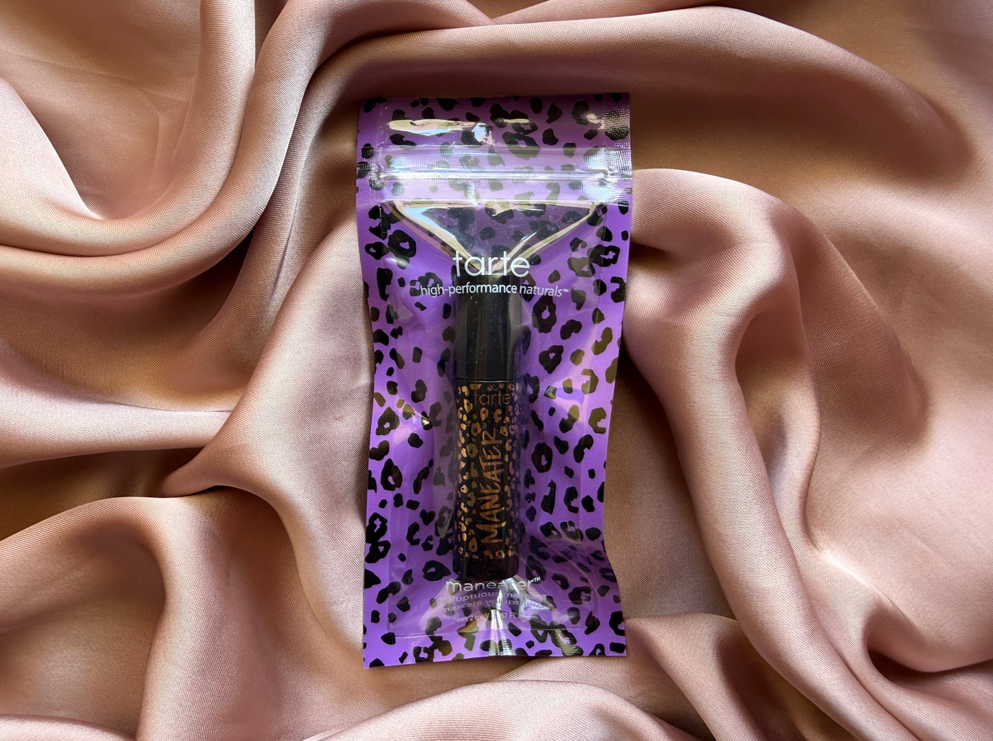 tarte 
mini maneater™ lengthening & volumizing mascara