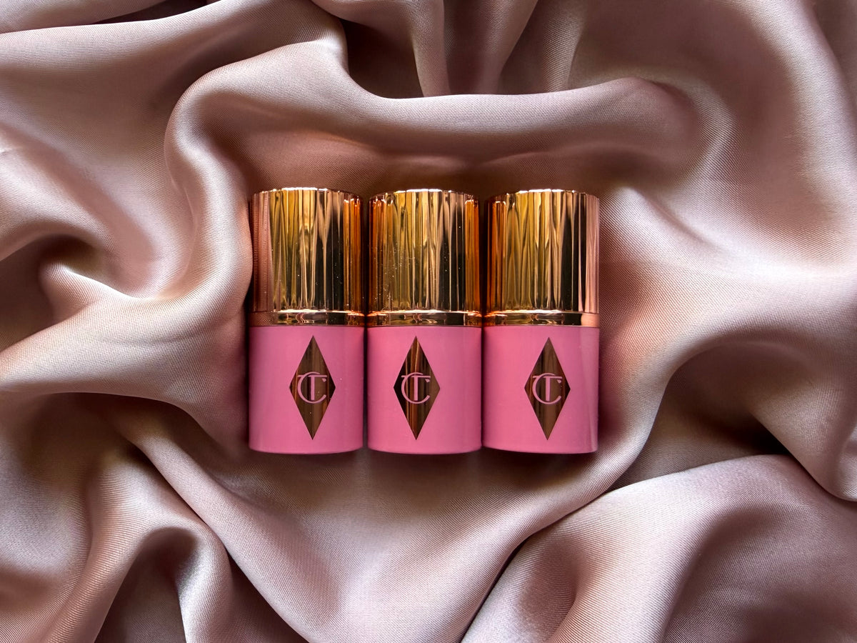 Charlotte Tilbury 
Mini Unreal Blush + Glow Trio