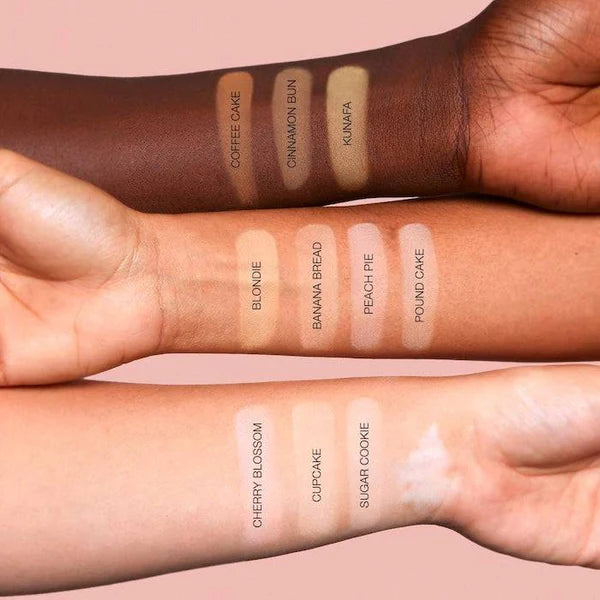 HUDA BEAUTY 
Mini Easy Bake Loose Baking & Setting Powder
