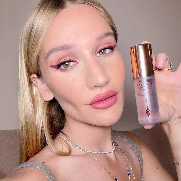Charlotte Tilbury 
Mini Airbrush Flawless Setting Spray