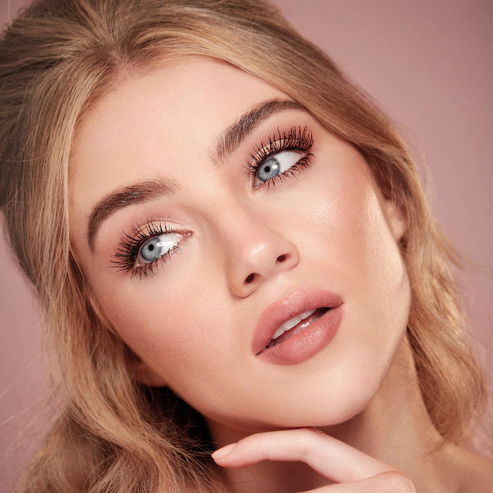 Charlotte Tilbury 
Pillow Talk Push Up Lashes Volumizing & Lengthening Mascara