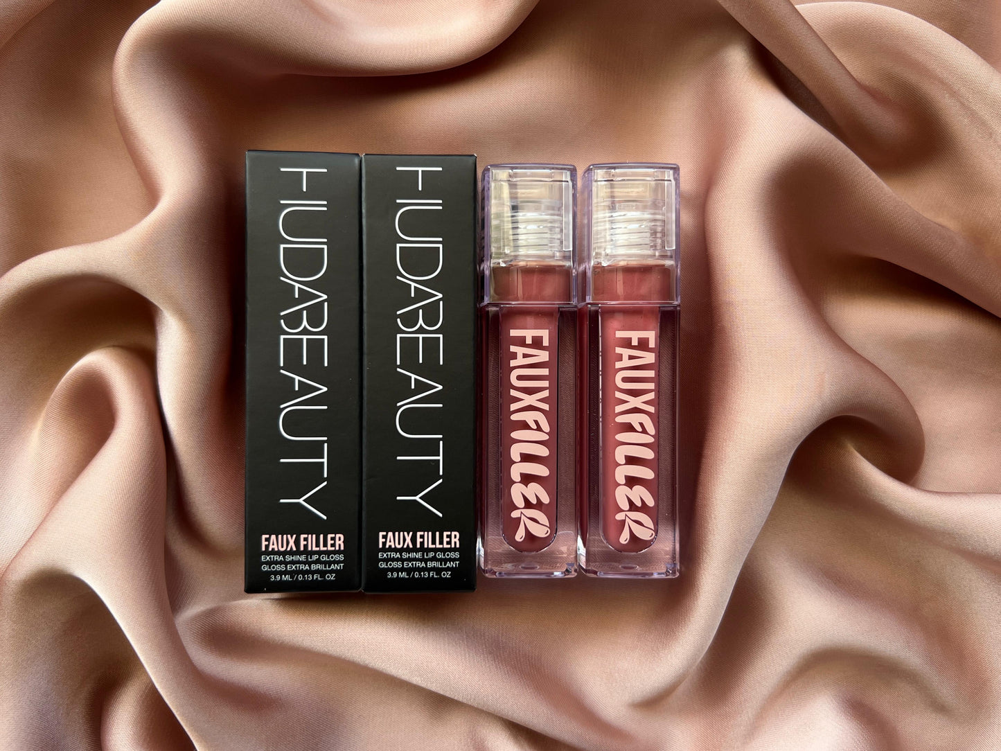 HUDA BEAUTY Faux Filler Shiny Non-Sticky Lip Gloss